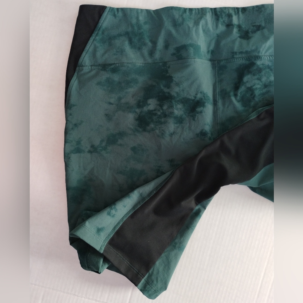 Mountain Hardware Chockstone Women's Active Shorts, XL - Picture 2 of 7